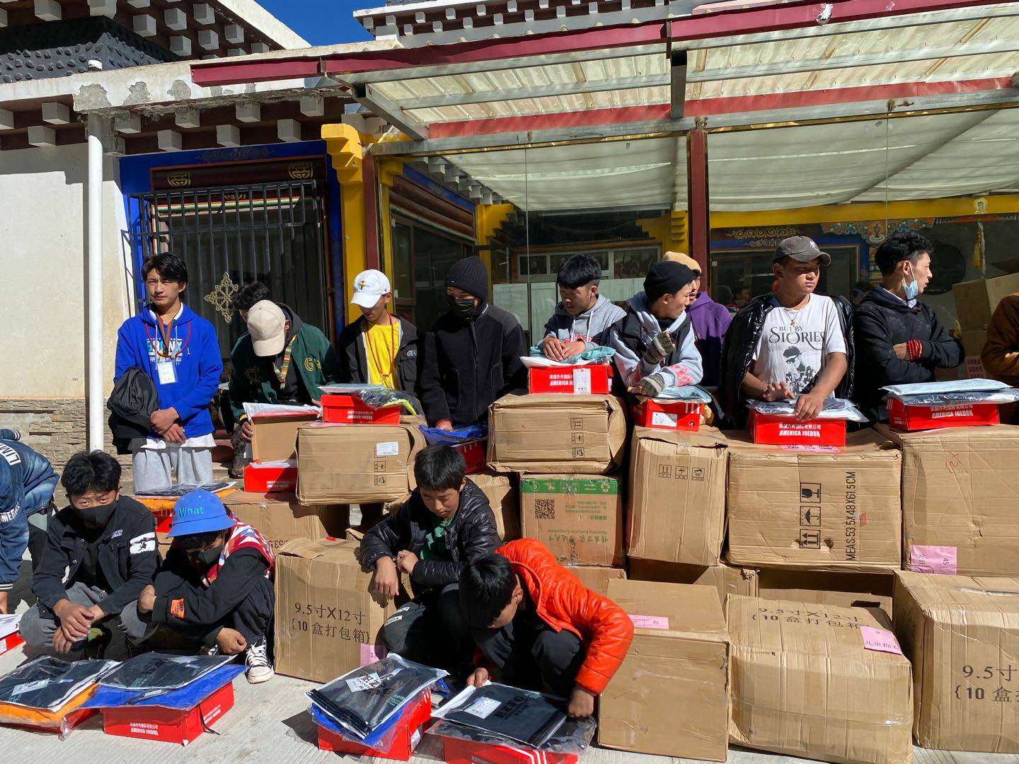 开云手机入口站登录官网-开云(中国)公益回顾丨家国同欢月同圆 温暖满载甘孜州(图7) 开云手机入口站登录官网-开云(中国)公益回顾丨家国同欢月同圆 温暖满载甘孜州(图7)